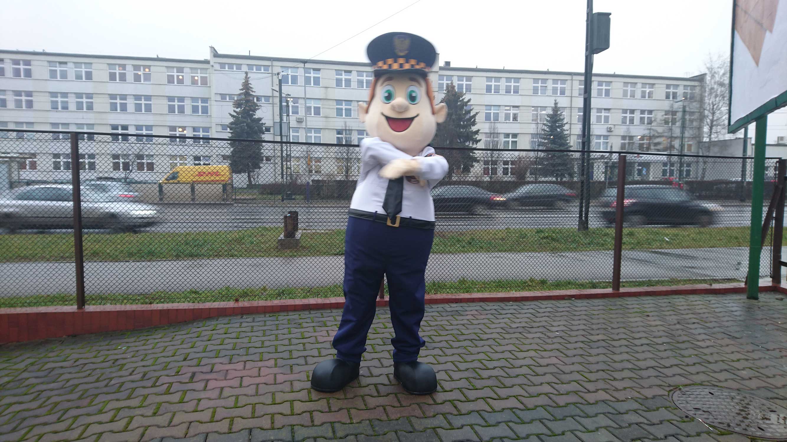3 zaskakująco skuteczne sposoby, aby zamówić świetne stroje reklamowe. Chłopiec